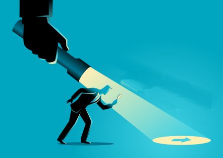 Trading pullbacks with hidden divergence at IQ Option